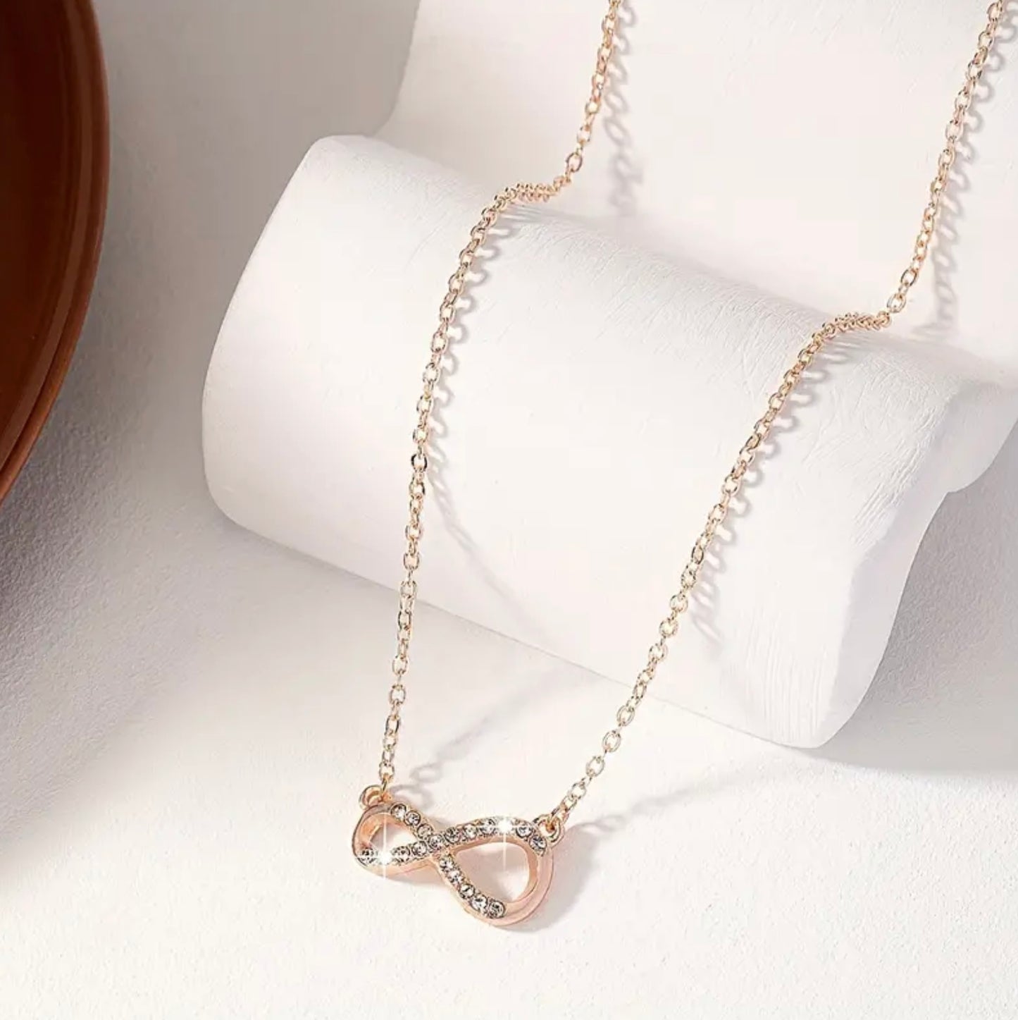Mekki  Luxury Excuisite shiny Rhinestone infinity Pendant Chain Necklaces