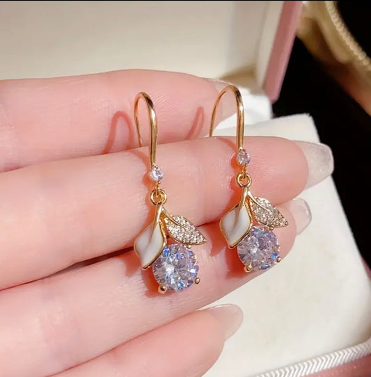 Mekki Luxury Style 2024 Shining rhinestone Ginko leaf earring Beautiful Gift 🎁